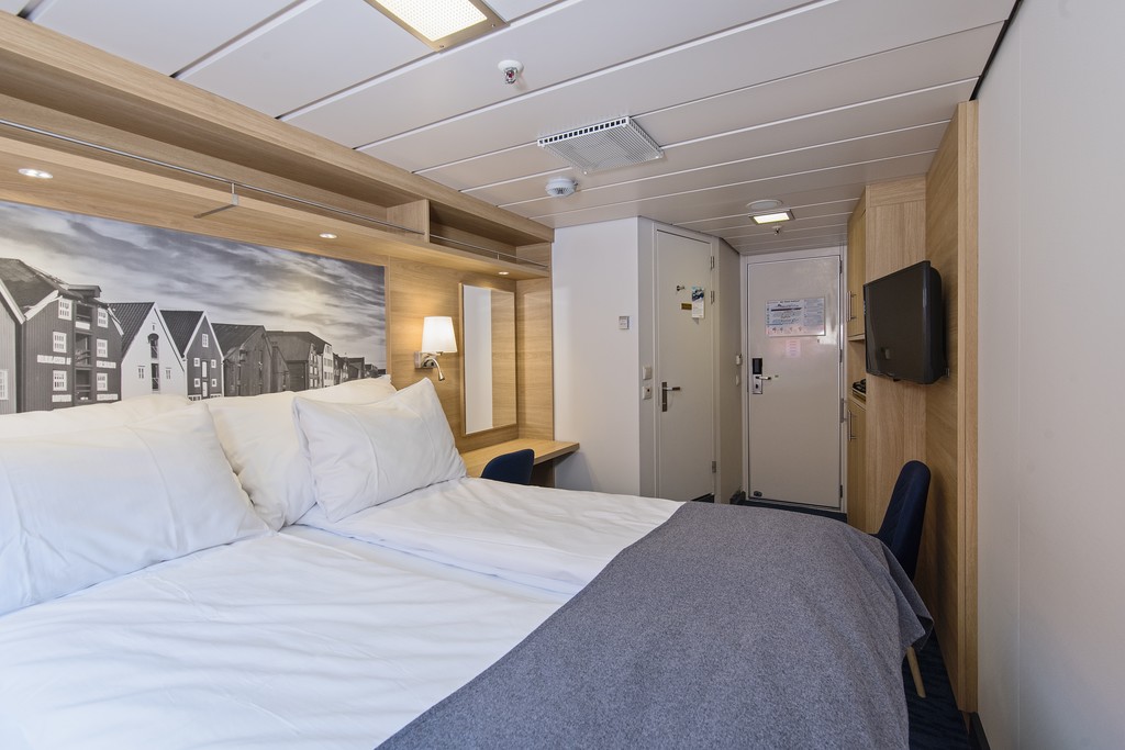 Hurtigruten MS Kong Harald Polar Outside Upper deck 2 travellers a.jpg